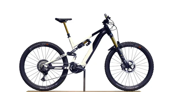 VTT electrique enduro Commencal promotion 1