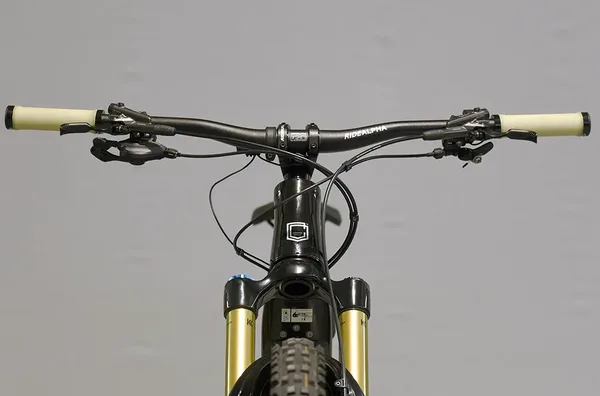 VTT electrique enduro Commencal promotion 3