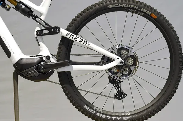 VTT electrique enduro Commencal promotion 4