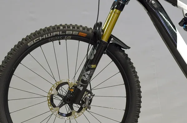 VTT electrique enduro Commencal promotion 5