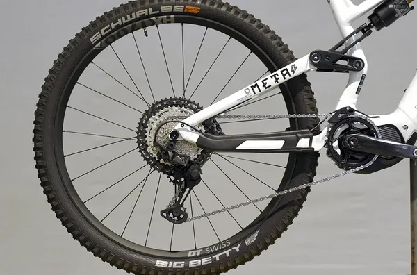 VTT electrique enduro Commencal promotion 6