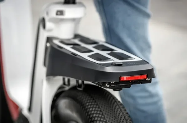 Velo electrique promotion Issimo Fantic 18